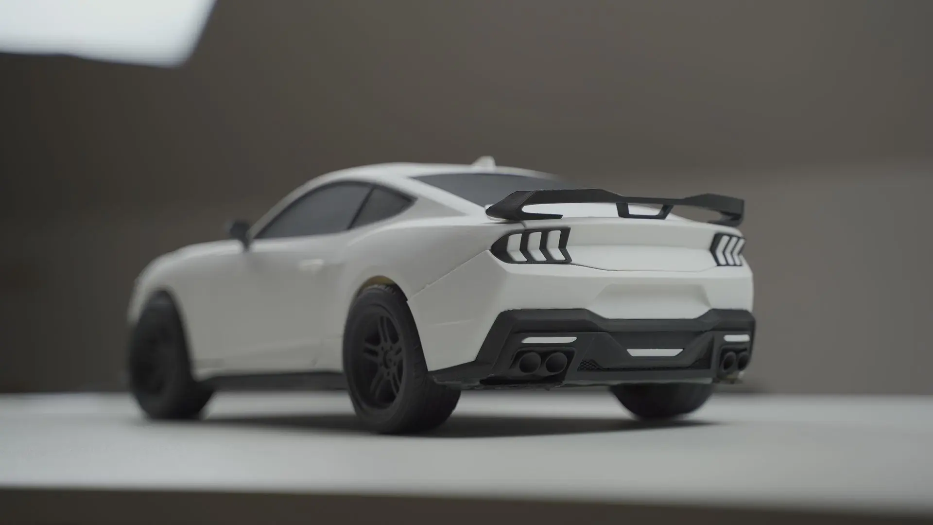 Mustang GT Dark Horse 1/18