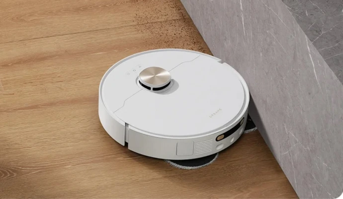 Installation robot aspirateur et robot tondeuse